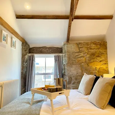 Apartment Cosy, Cornish Character Near The Sea!